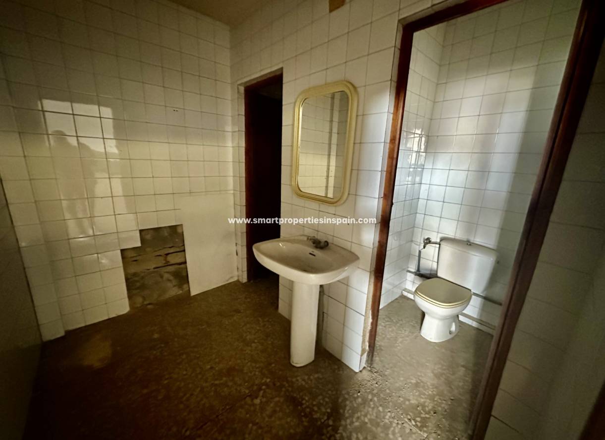 Revente - Zone industrielle - Catral