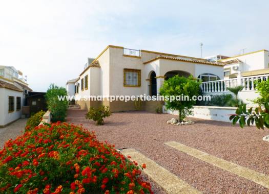 Semi Detached House - Resale - La Marina - SP3422