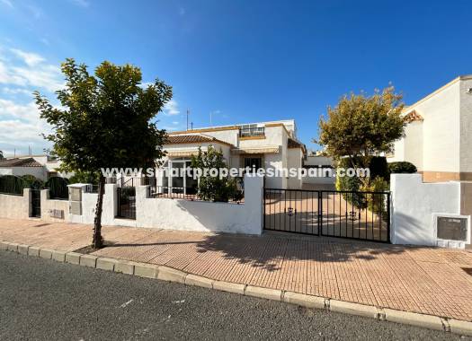 Semi Detached House - Wederverkoop - La Marina - SP4007