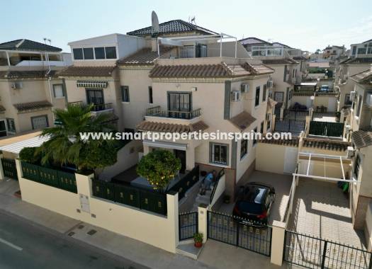 Semi Detached House - Wederverkoop - La Marina - SP4484