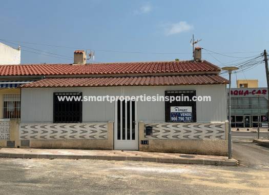 Semi Detached House - Wederverkoop - La Marina - Urbanización La Marina