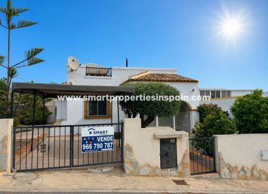 Semi Detached Villa - Resale - La Marina - Urbanización La Marina