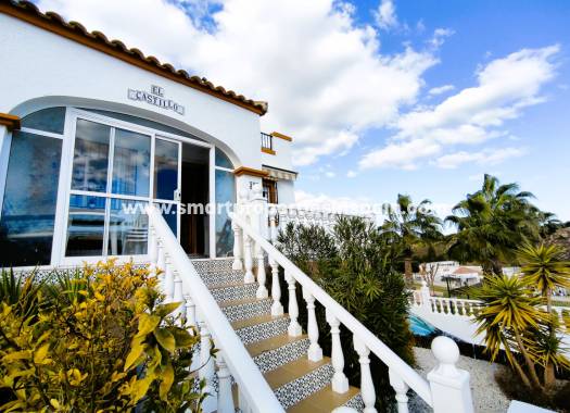 Semi Detached Villa - Reventa - La Marina - Urbanización La Marina