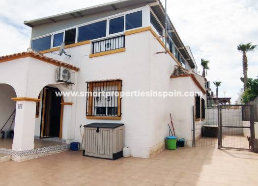 Semi Detached Villa - Wiederverkauf - La Marina - SP4069