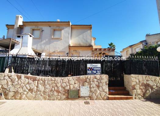 Semi Detached Villa - Wiederverkauf - La Marina - SP4113