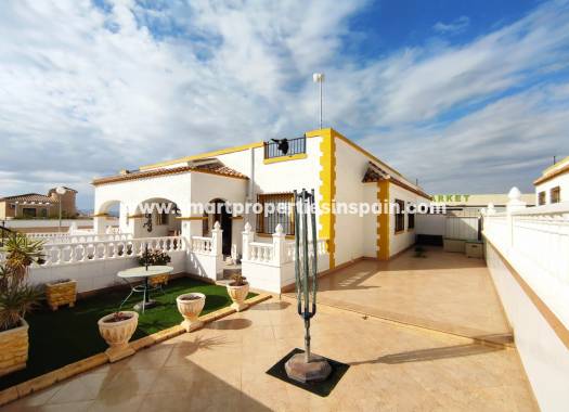 Semi Detached Villa - Wiederverkauf - La Marina - SP4173