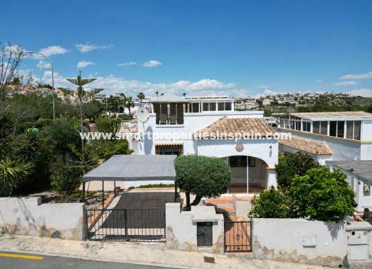 Semi Detached Villa - Wiederverkauf - La Marina - Urbanización La Marina