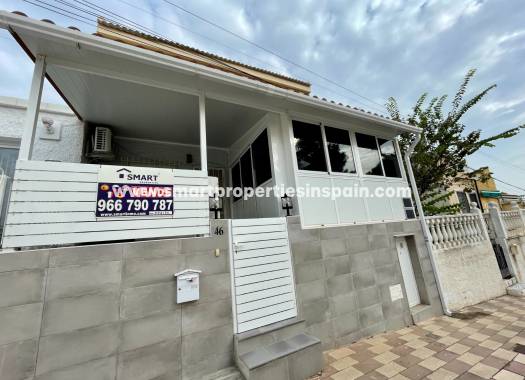 Town House - Resale - La Marina - Urbanización La Marina