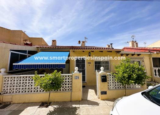 Townhouse - Resale - La Marina - Urbanización La Marina