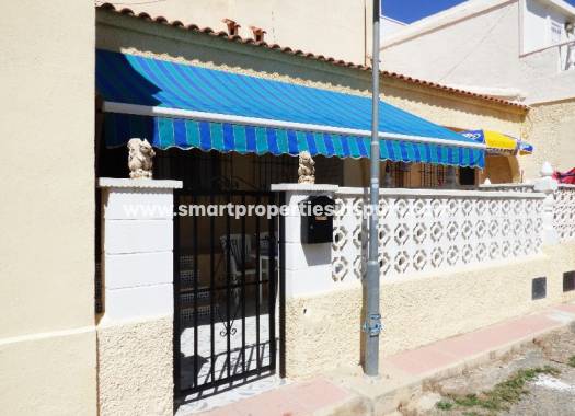 Townhouse - Wederverkoop - La Marina - 2SP241