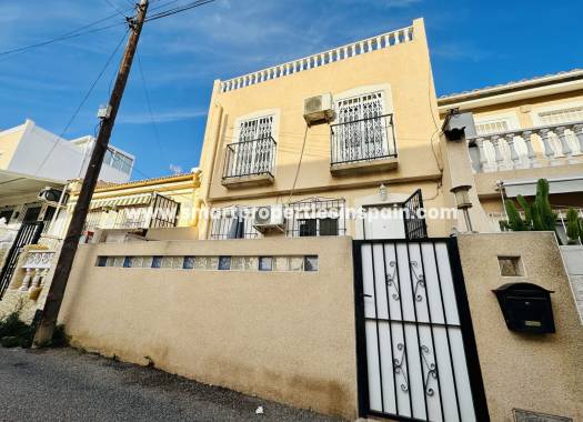 Townhouse - Wederverkoop - La Marina - SP4427