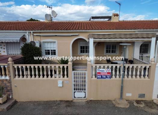 Townhouse - Wederverkoop - La Marina - Urbanización La Marina