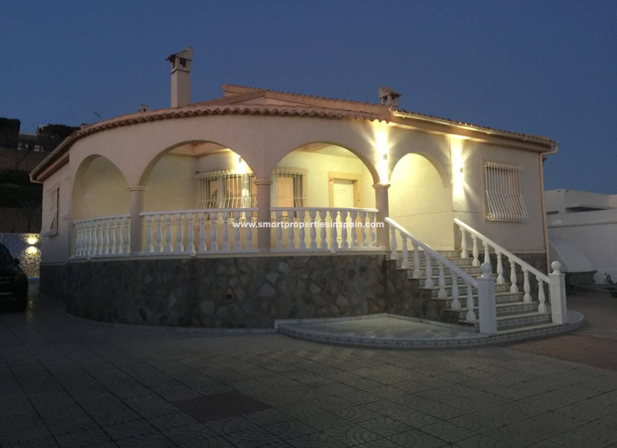 Verkauf - Freistehendes Haus - La Marina