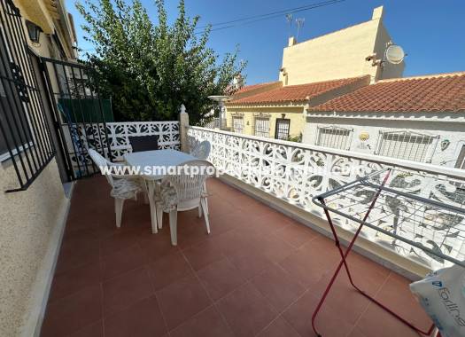 Verkauf - Town House - La Marina - Urbanización La Marina