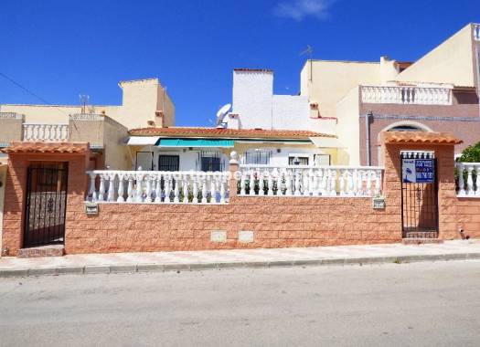 Vivienda Adosada - Reventa - La Marina - 2SP431
