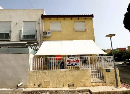 Vivienda Adosada - Reventa - La Marina - SP4312