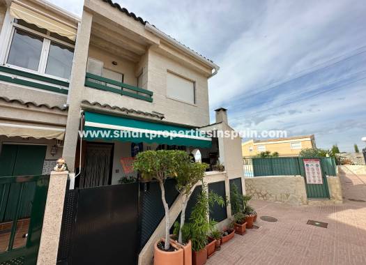Vivienda Adosada - Reventa - La Marina - Urbanización La Marina