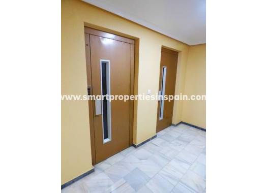 Wederverkoop - apartement - La Marina - Urbanización La Marina