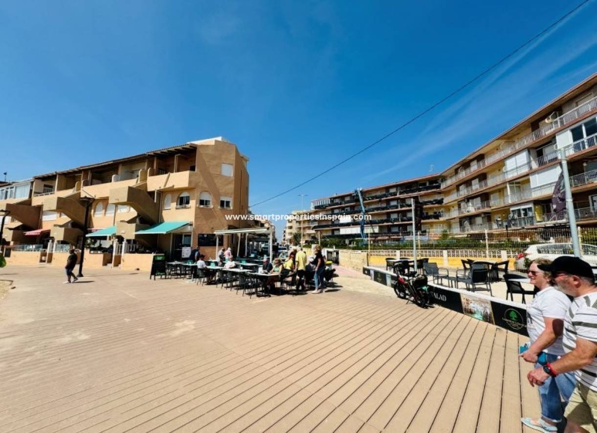 Wederverkoop - apartement - La Mata - Beach