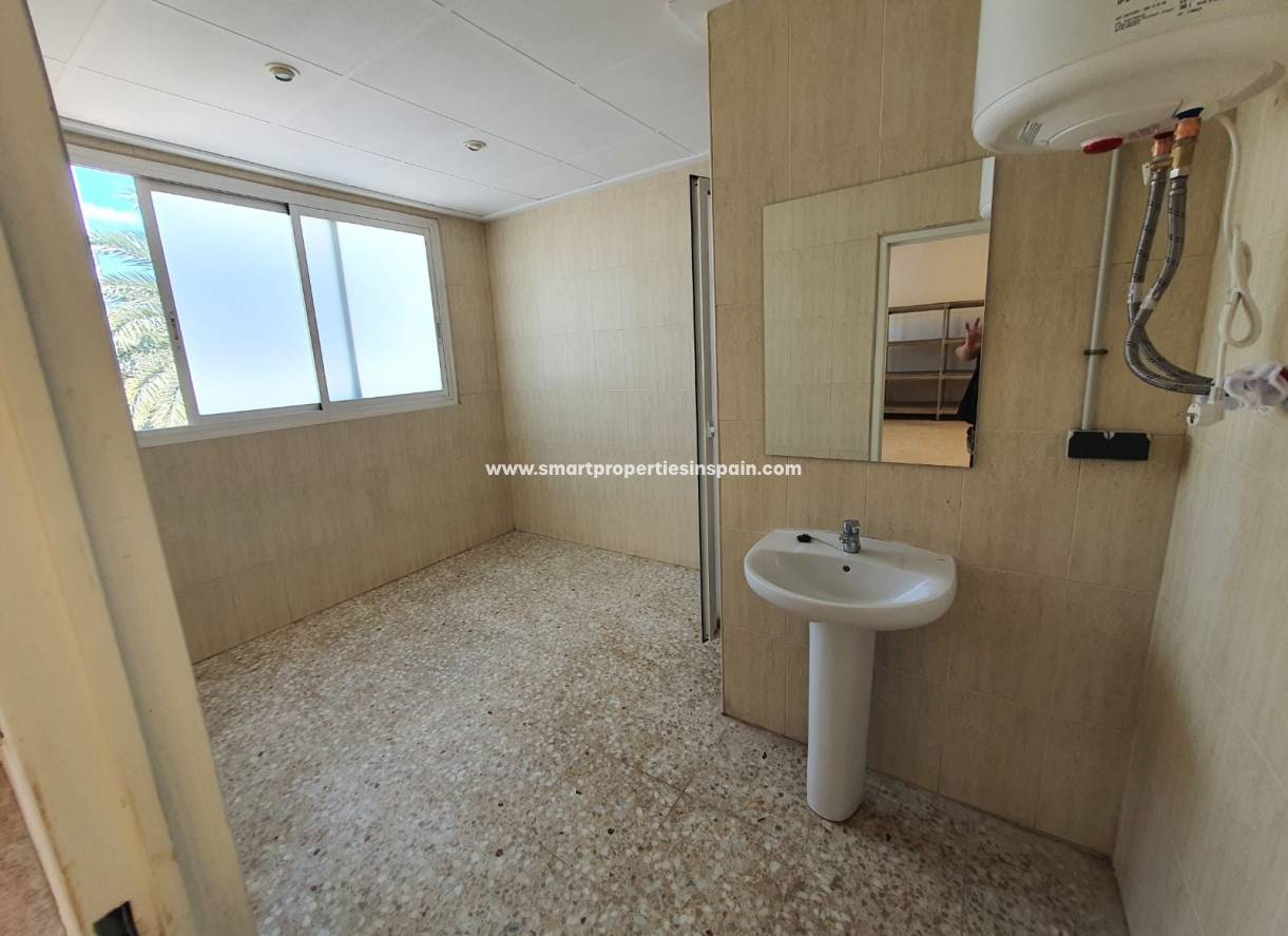 Wederverkoop - Commercial - Elche