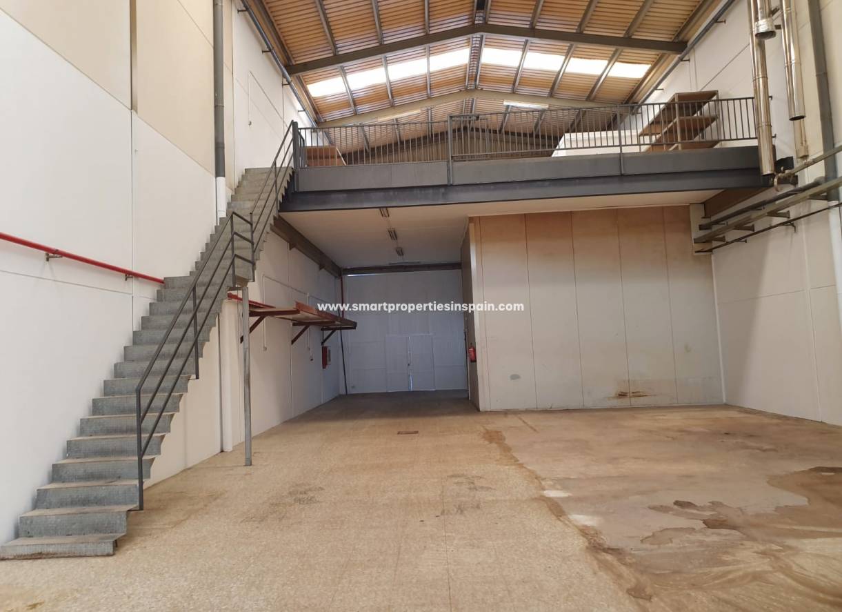 Wederverkoop - Commercial - Elche