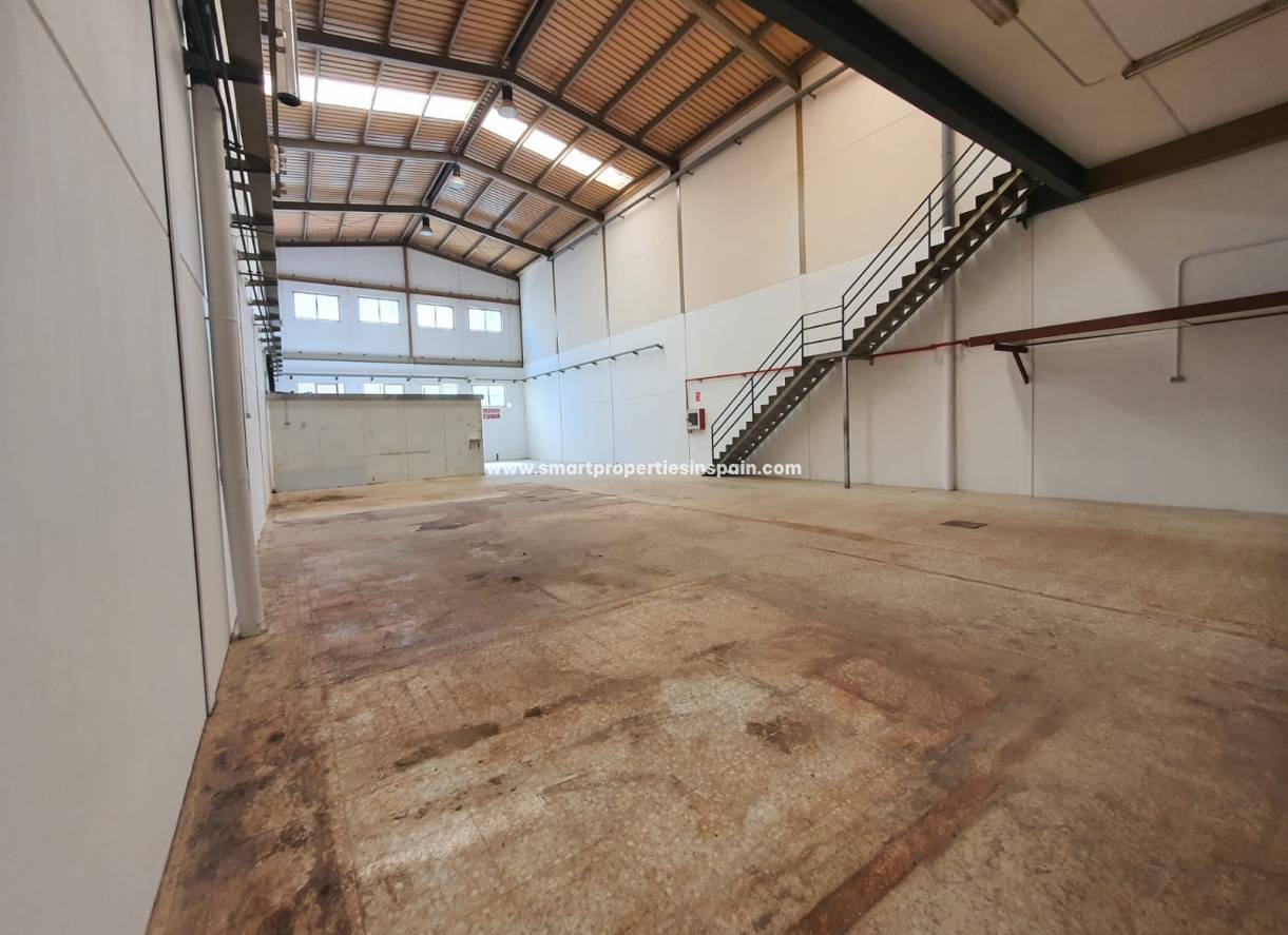 Wederverkoop - Commercial - Elche