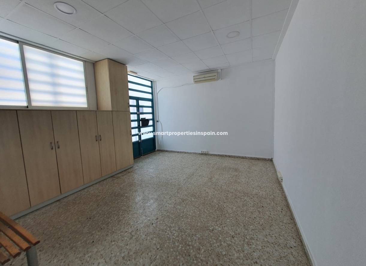 Wederverkoop - Commercial - Elche