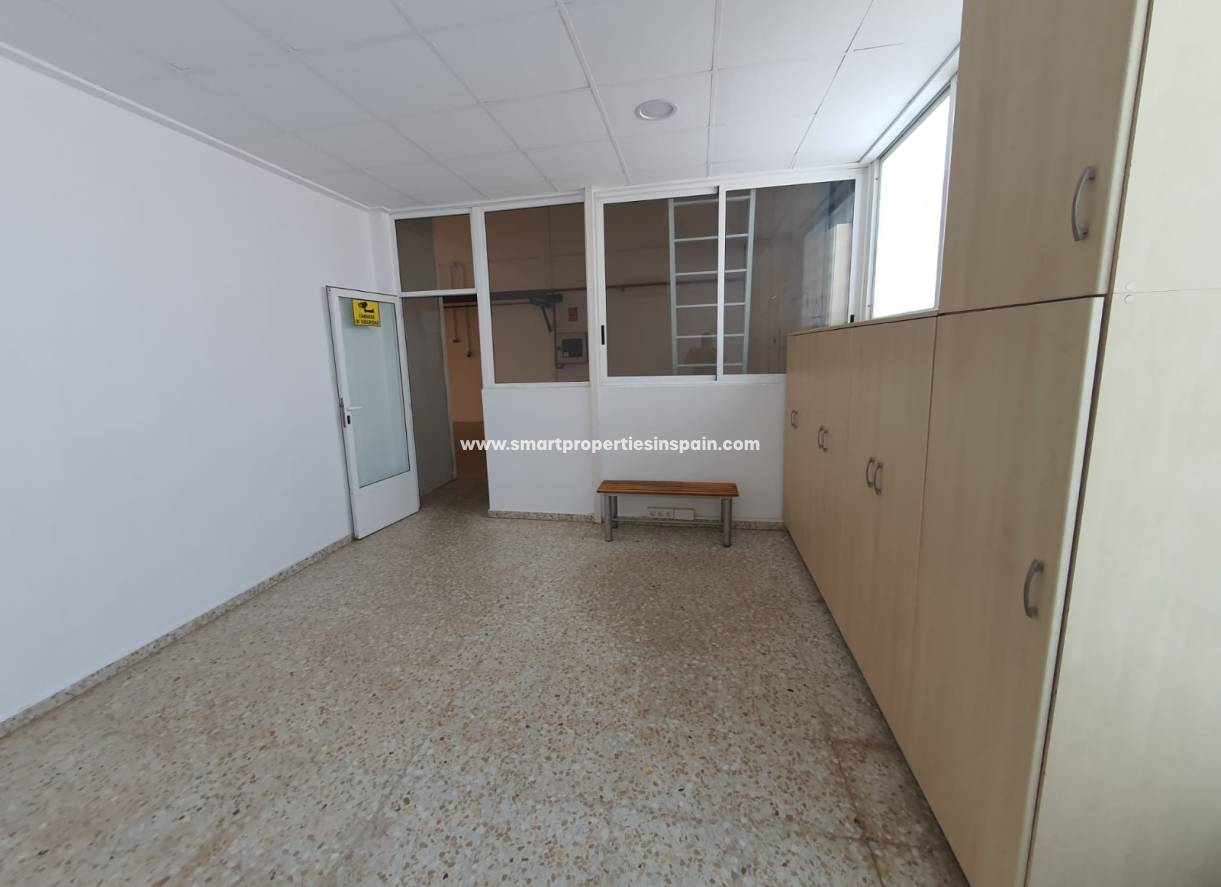 Wederverkoop - Commercial - Elche