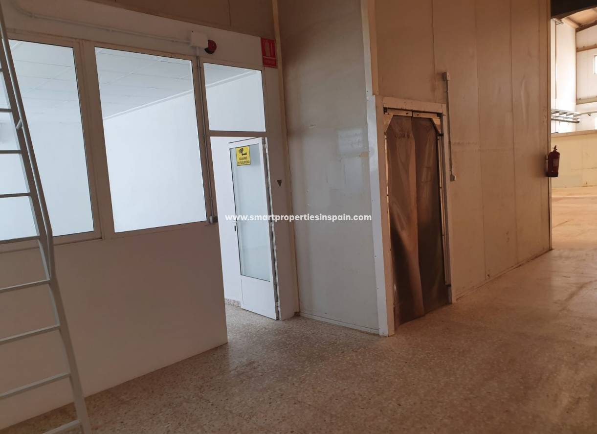 Wederverkoop - Commercial - Elche