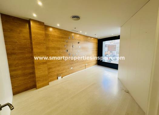 Wederverkoop - Commercial - Guardamar  - Centro