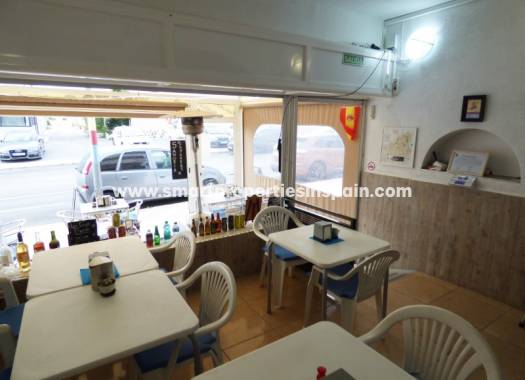 Wederverkoop - Commercial - La Marina - Urbanización La Marina