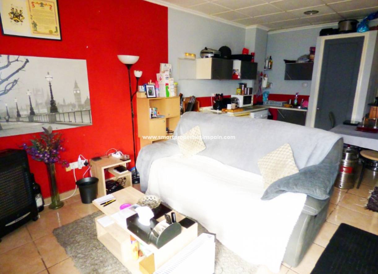 Wederverkoop - Commercial - La Marina - Urbanización La Marina
