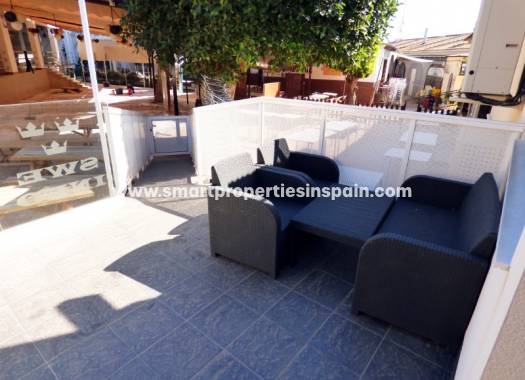 Wederverkoop - Commercial - La Marina - Urbanización La Marina