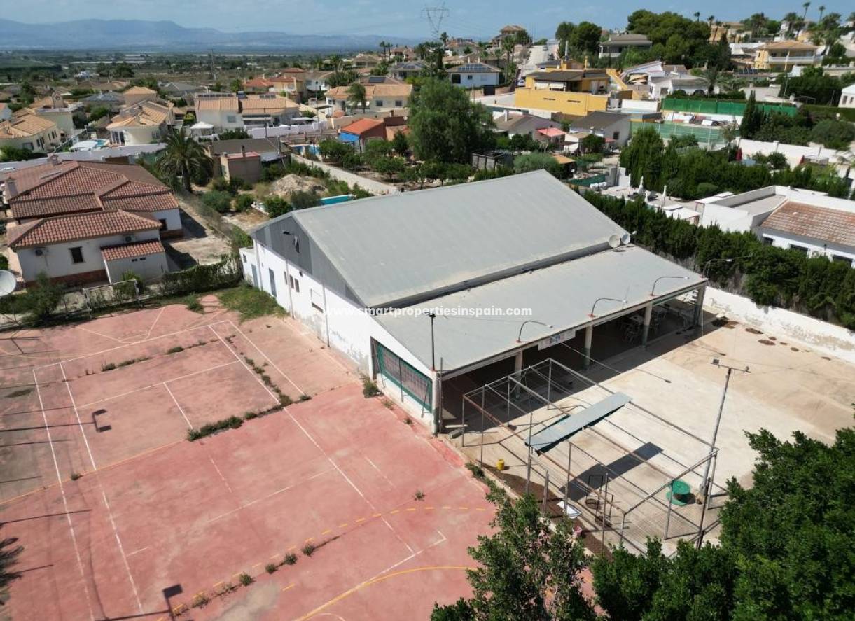 Wederverkoop - Commercial - La Marina - Urbanización La Marina