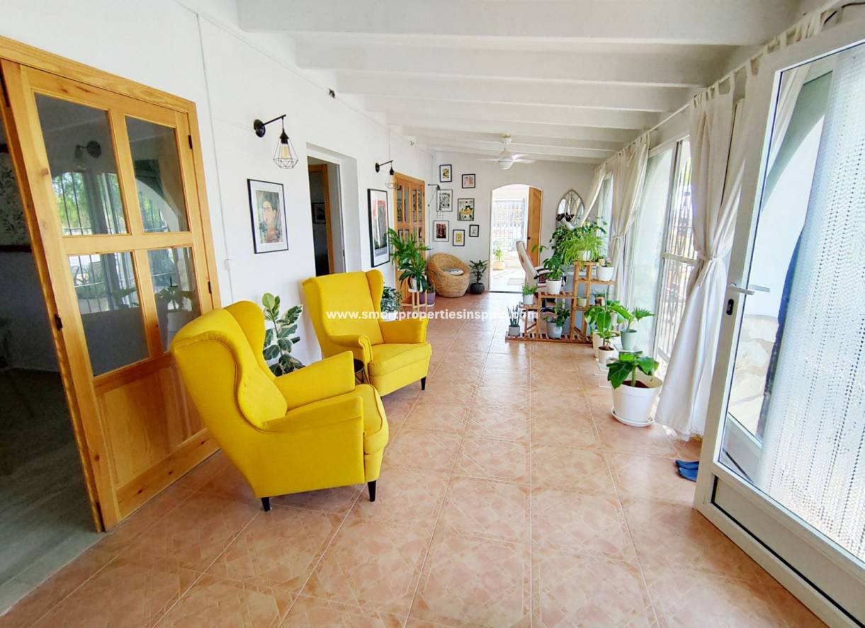 Wederverkoop - Country House - Dolores - dolores