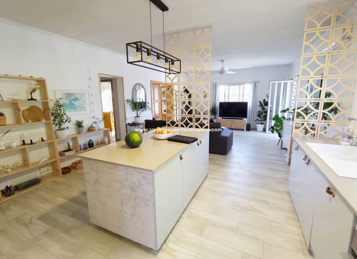 Wederverkoop - Country House - Dolores - dolores