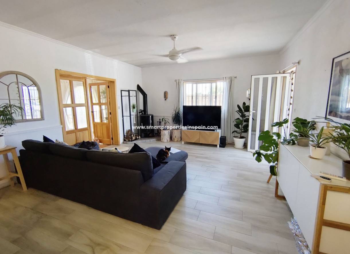 Wederverkoop - Country House - Dolores - dolores