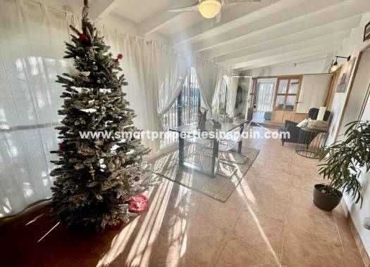 Wederverkoop - Country House - Dolores - dolores