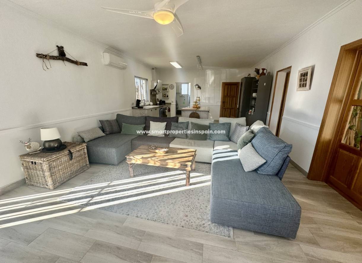 Wederverkoop - Country House - Dolores - dolores