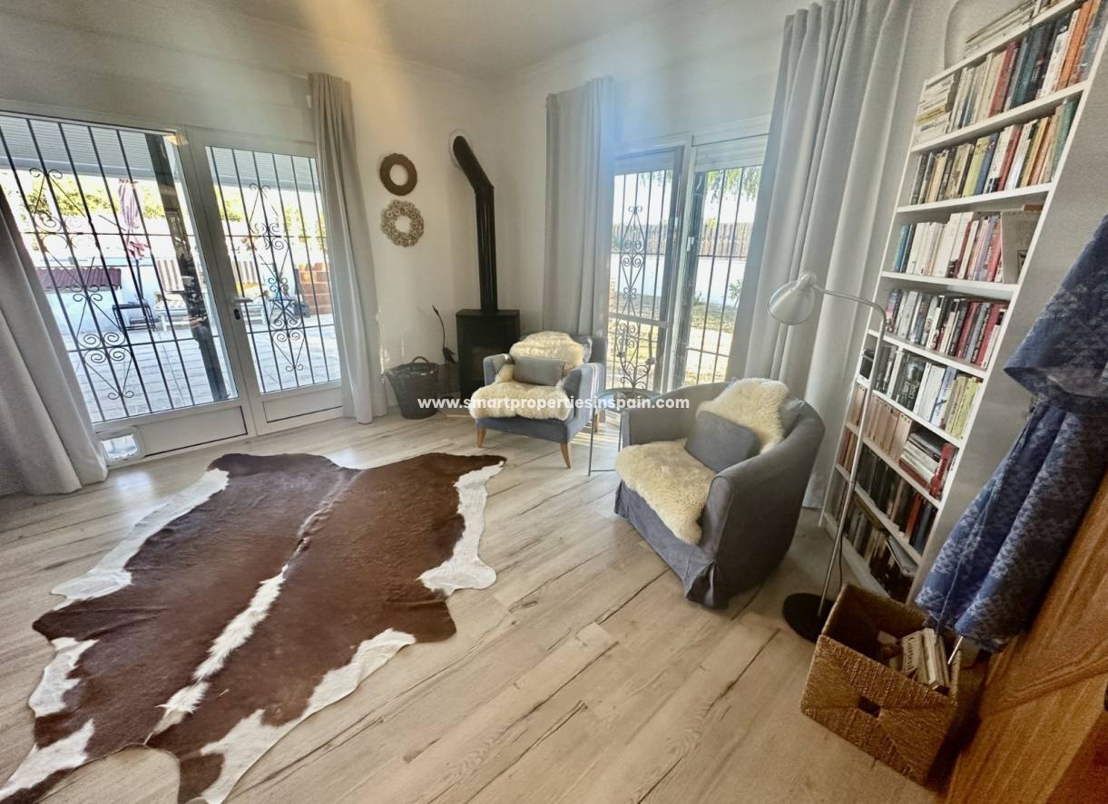 Wederverkoop - Country House - Dolores - dolores
