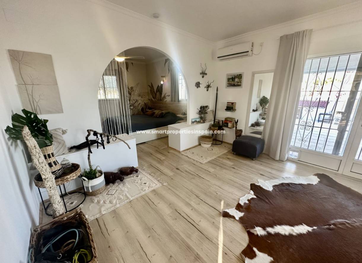 Wederverkoop - Country House - Dolores - dolores