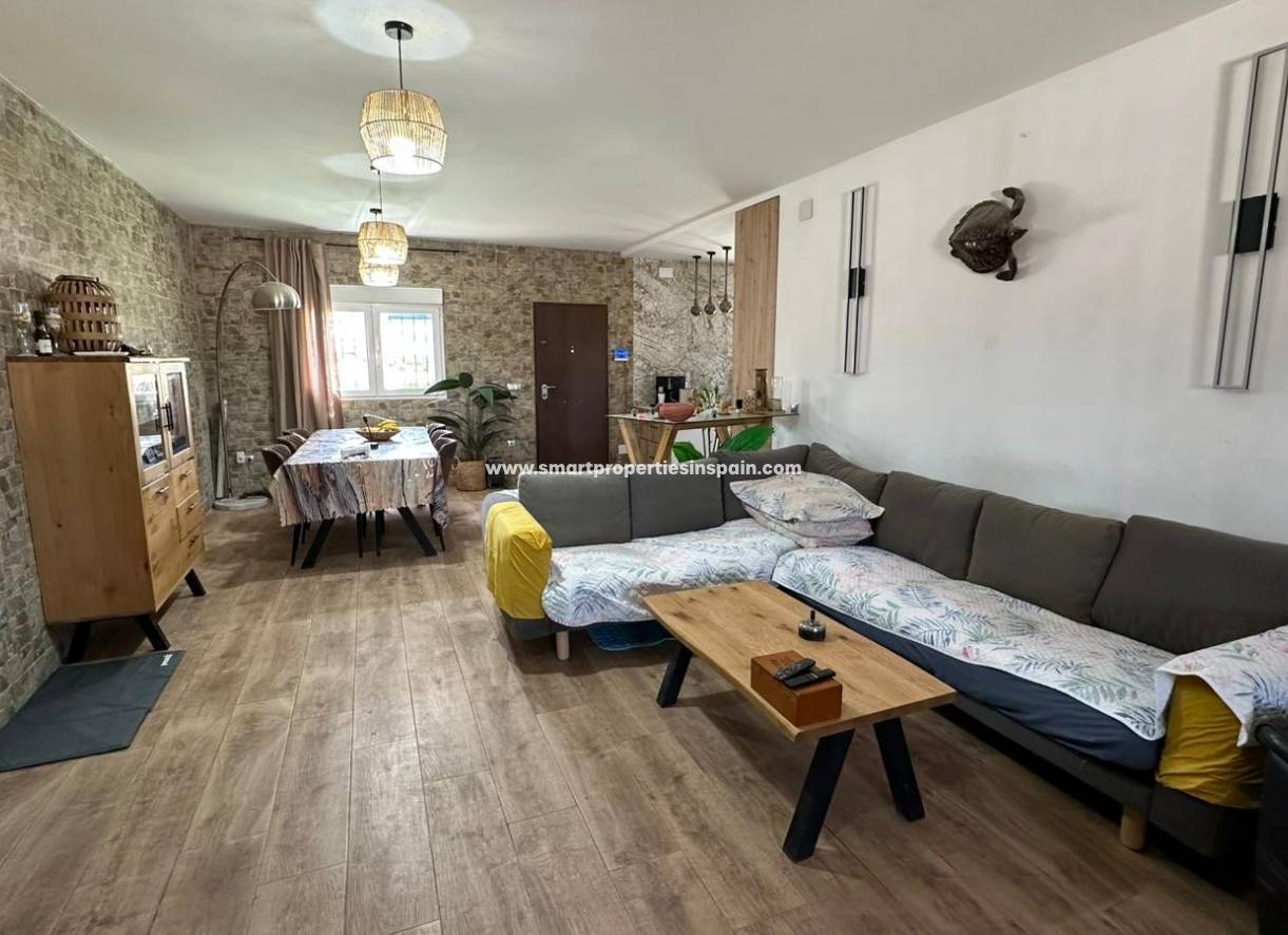 Wederverkoop - Country House - Dolores - dolores