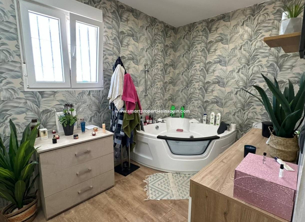 Wederverkoop - Country House - Dolores - dolores