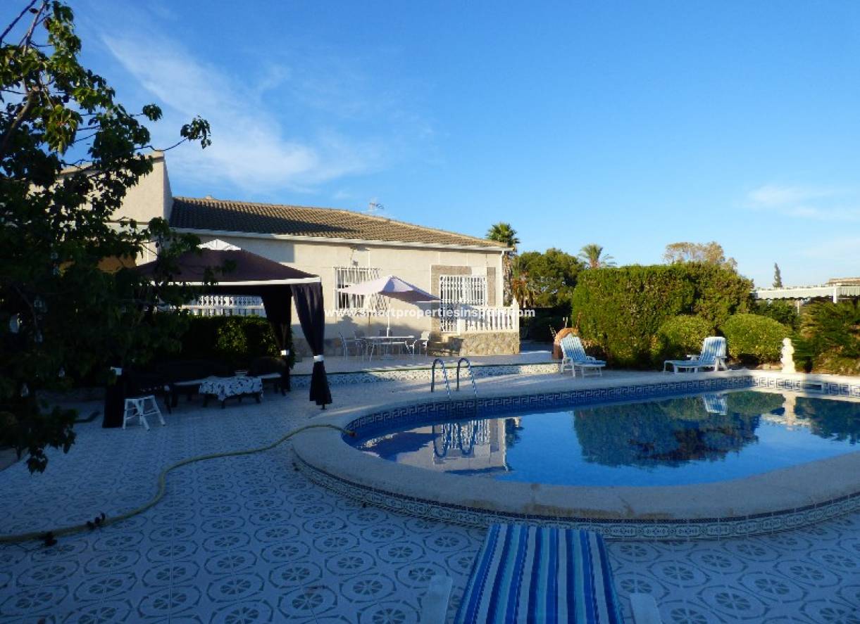 Wederverkoop - Country House - Elche