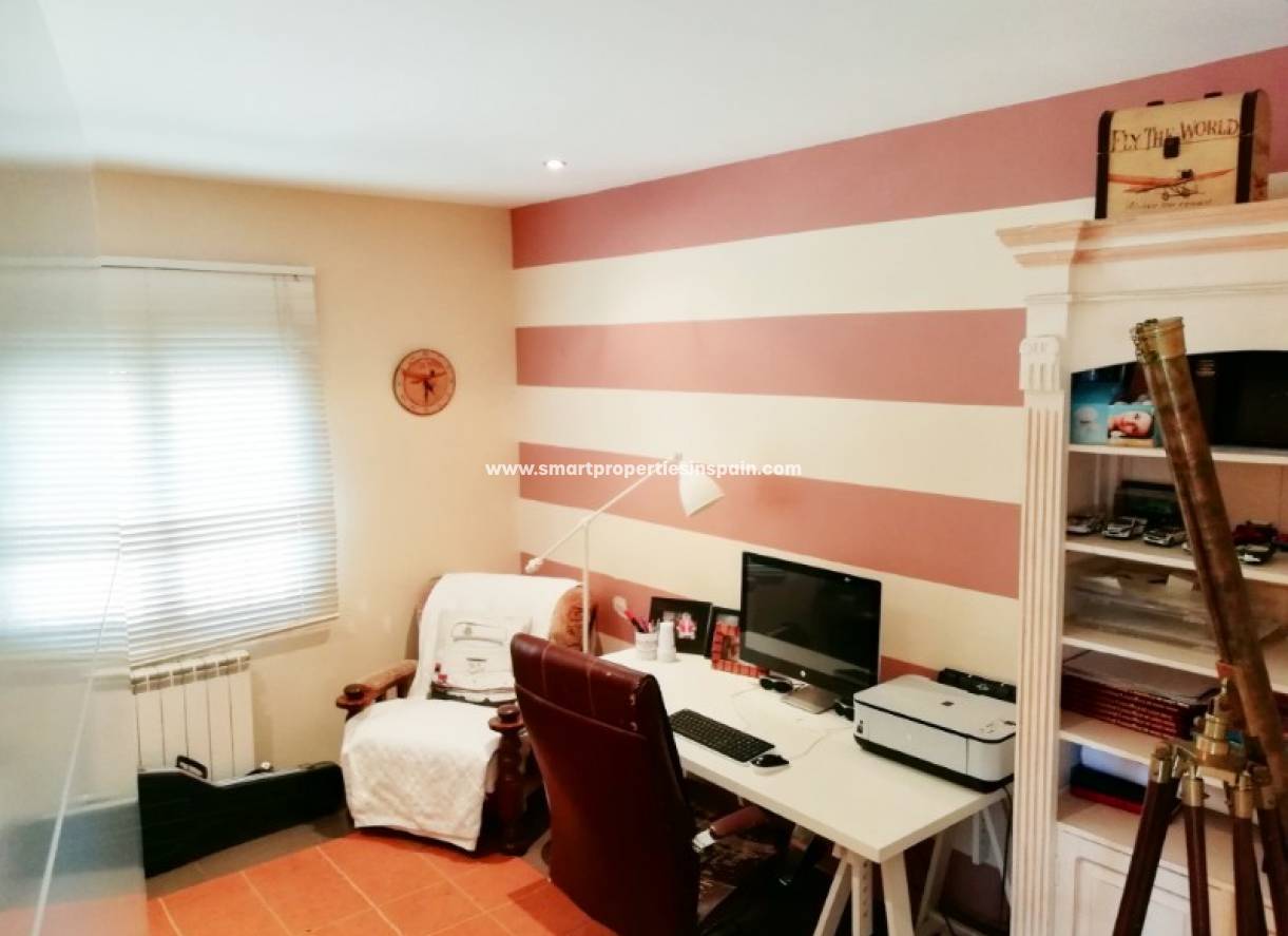 Wederverkoop - Country House - Elche