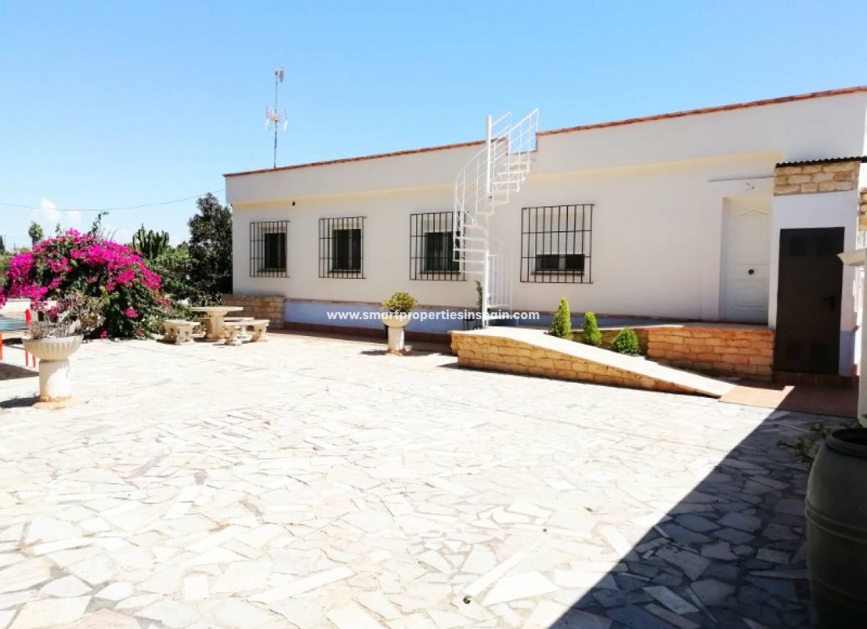 Wederverkoop - Country House - Elche