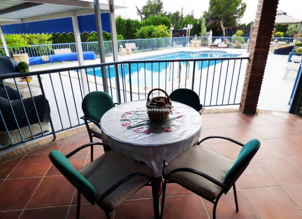 Wederverkoop - Country House - Elche
