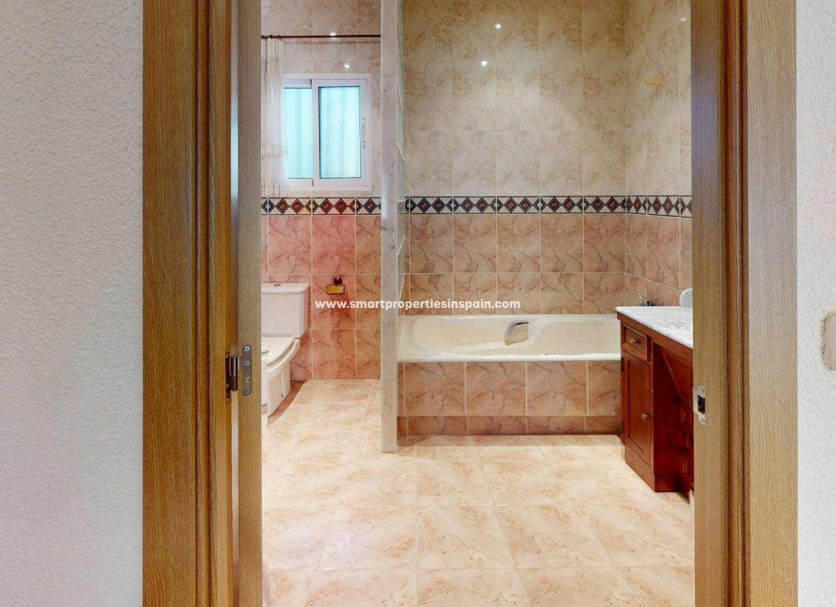 Wederverkoop - Country House - Elche