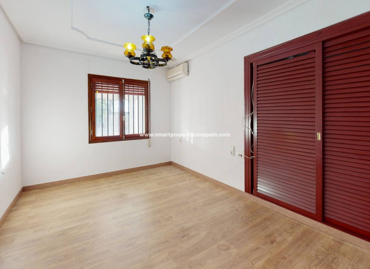 Wederverkoop - Country House - Elche