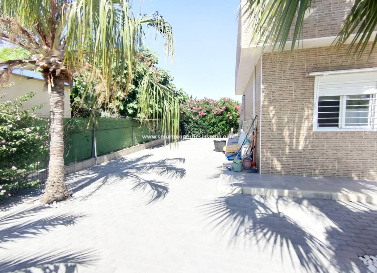 Wederverkoop - Country House - Elche